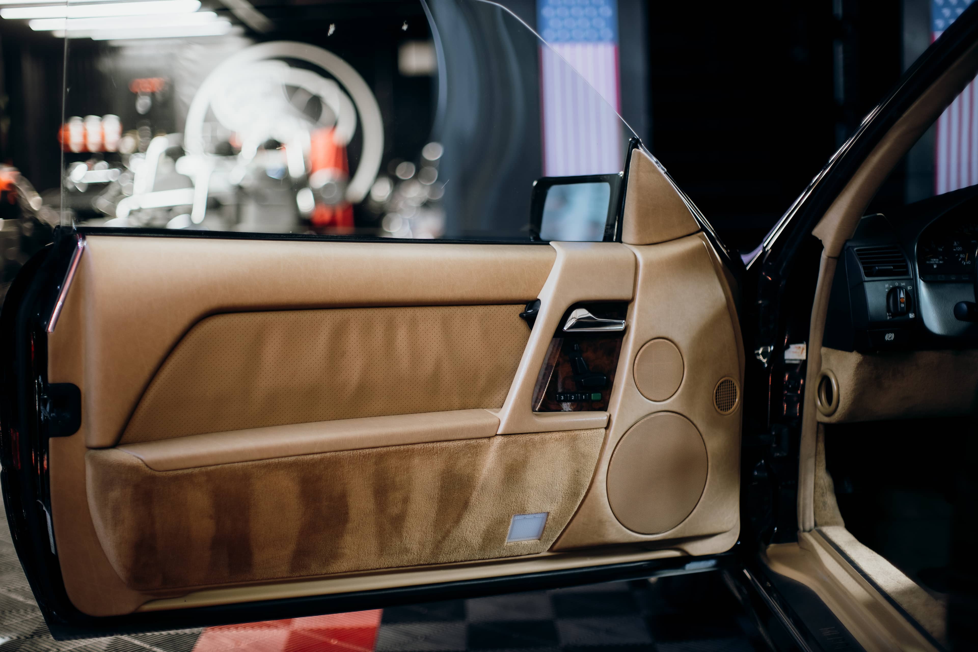 Mercedes 500 SL — interior consolă centrală