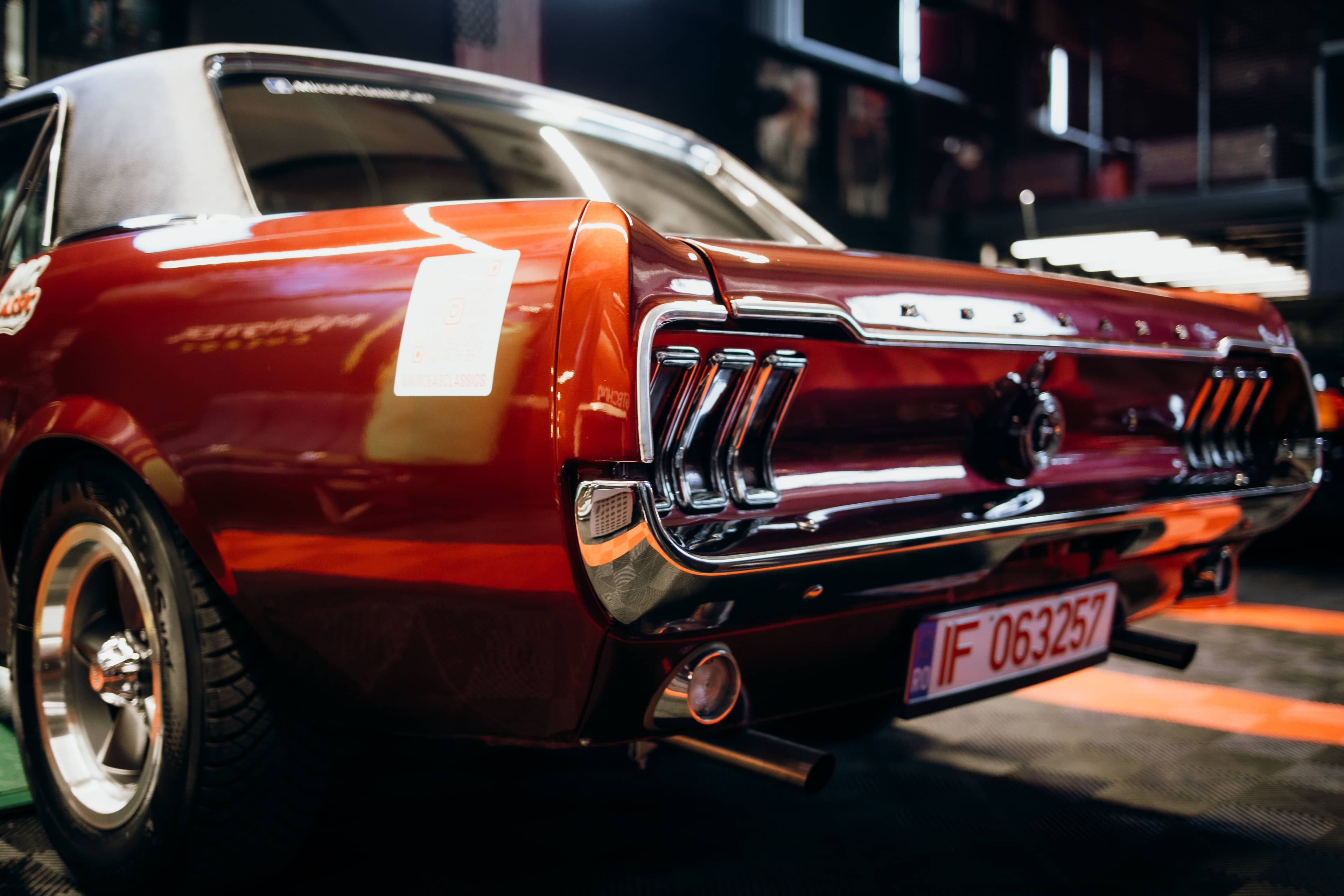 Mustang Hardtop — exterior 22