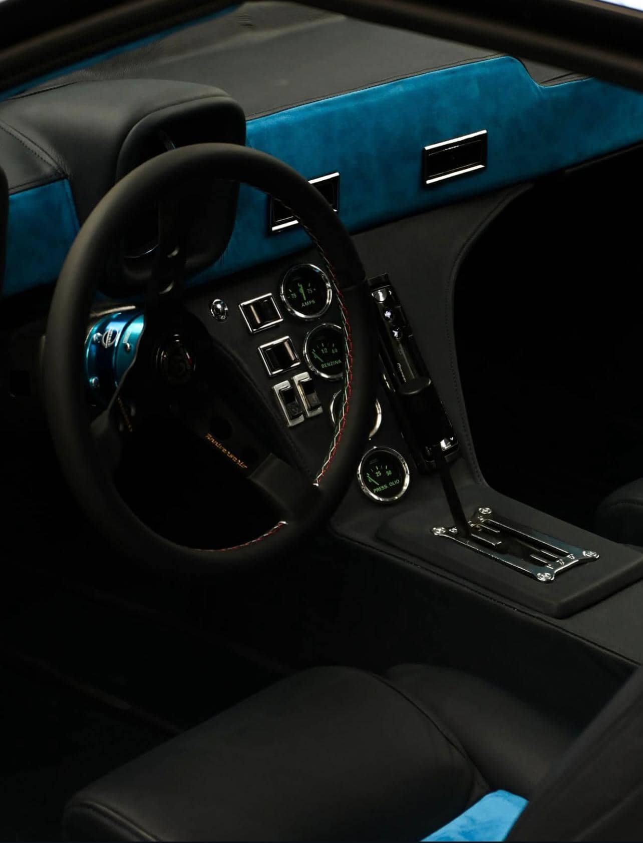 Pantera – interior (bord)