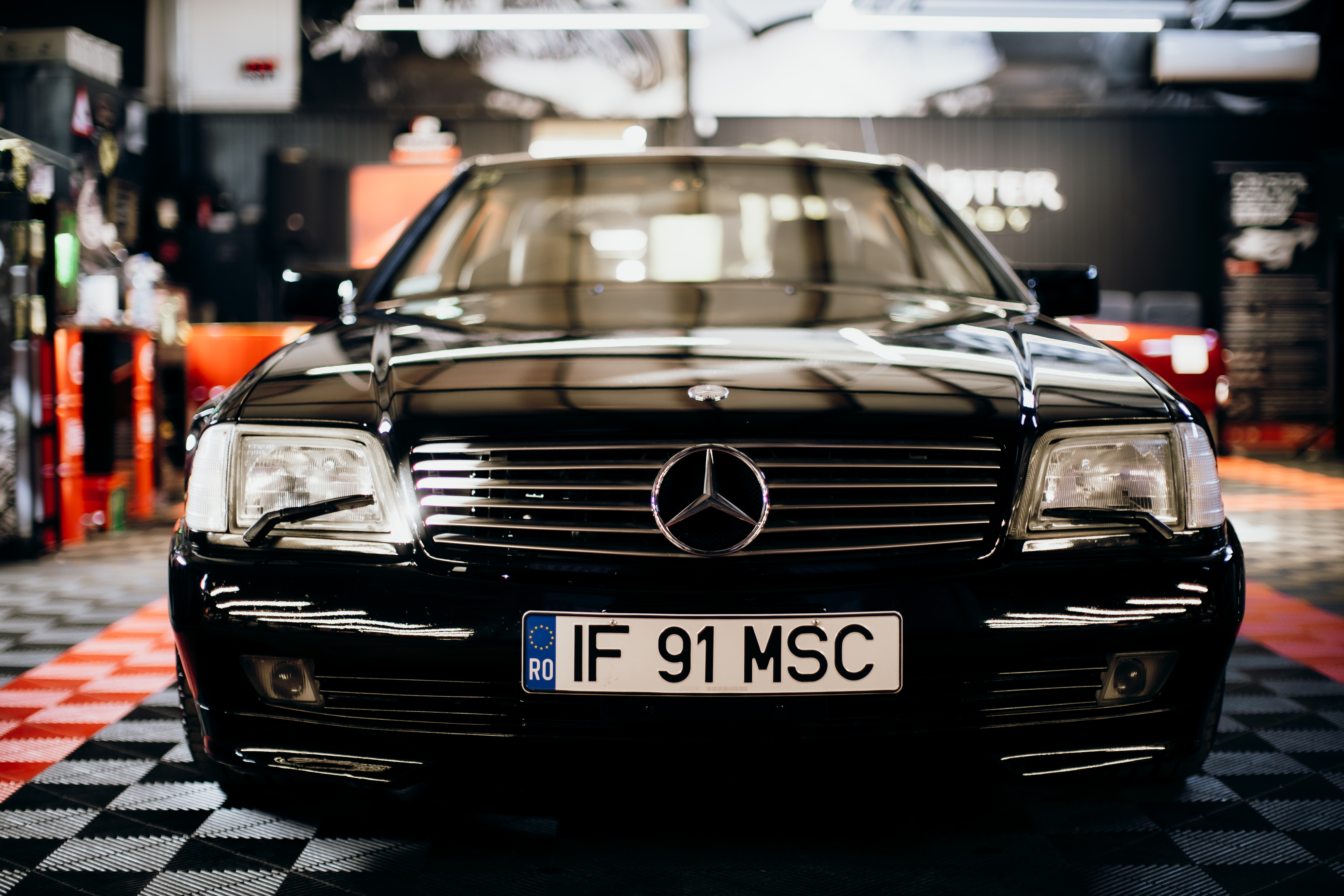 Mercedes 500 SL — exterior