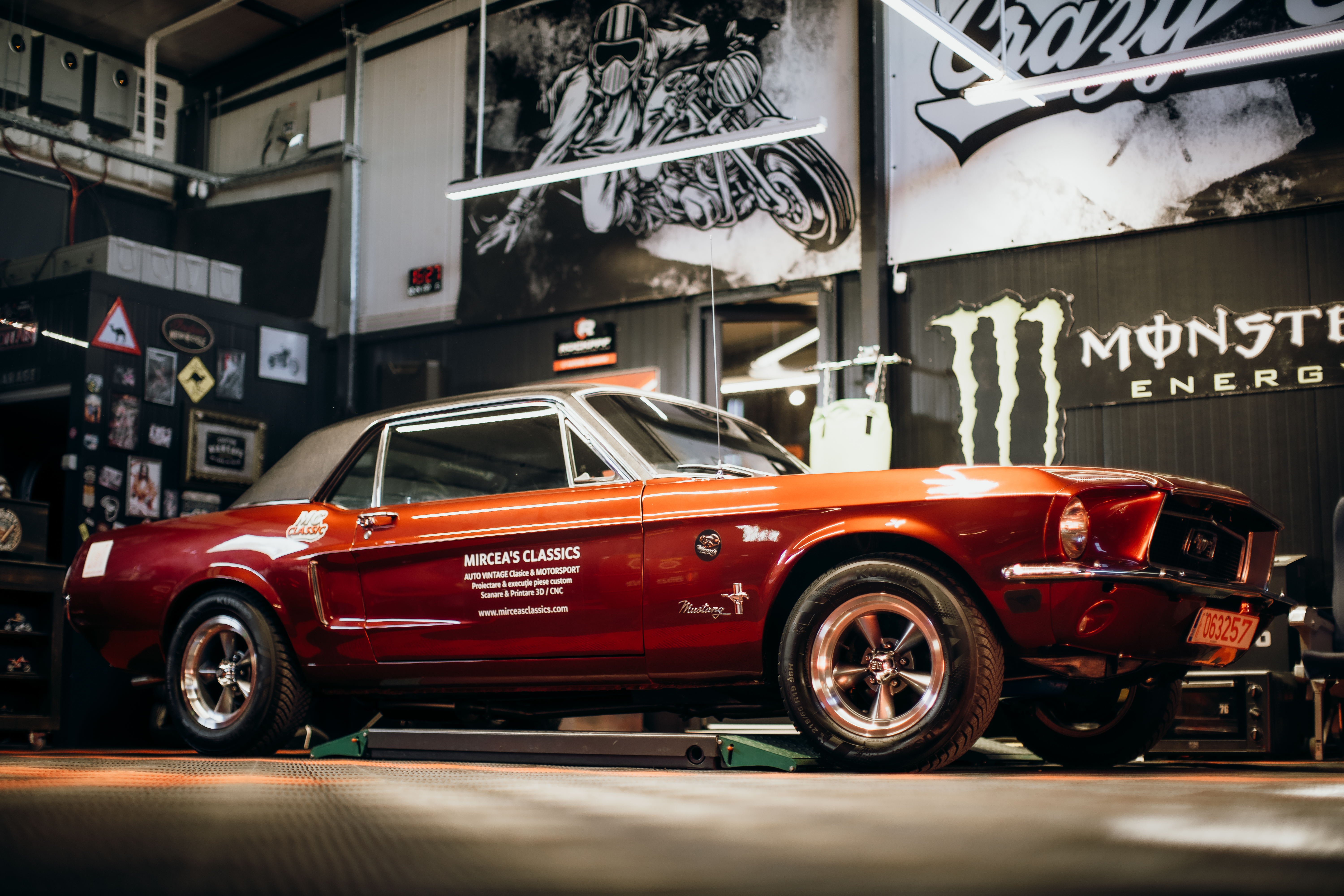 Mustang Hardtop — exterior lateral